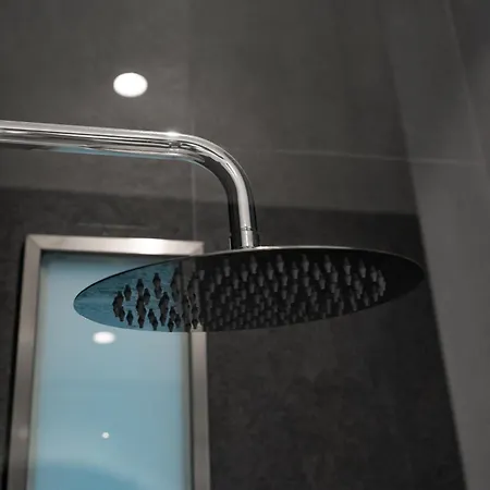 Tina 빌라 몬델로