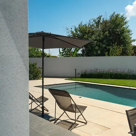 Tina 빌라 몬델로